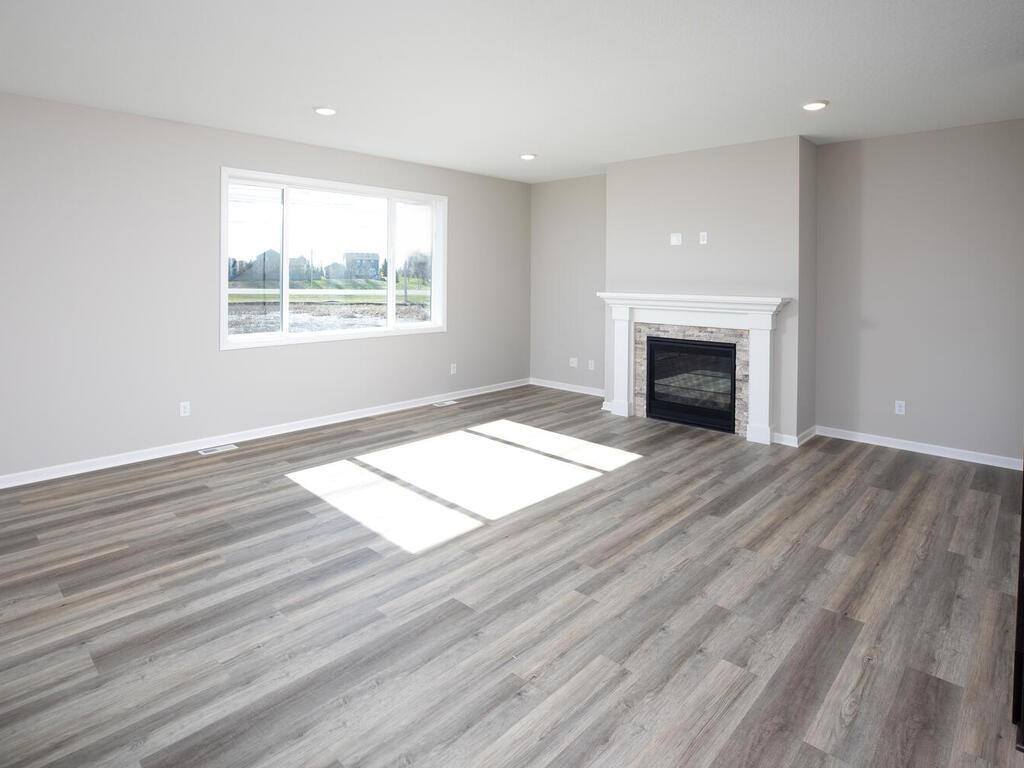 9698 32nd Street NE, Saint Michael, MN 55376