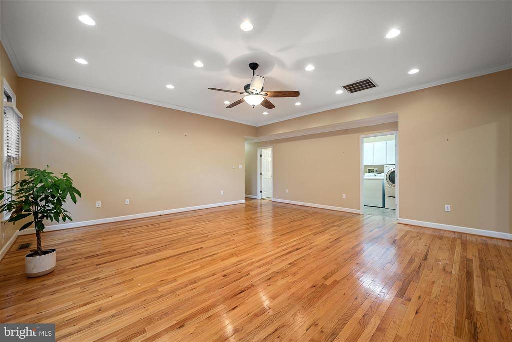 126 Fairground Road, Woodstock, VA 22664