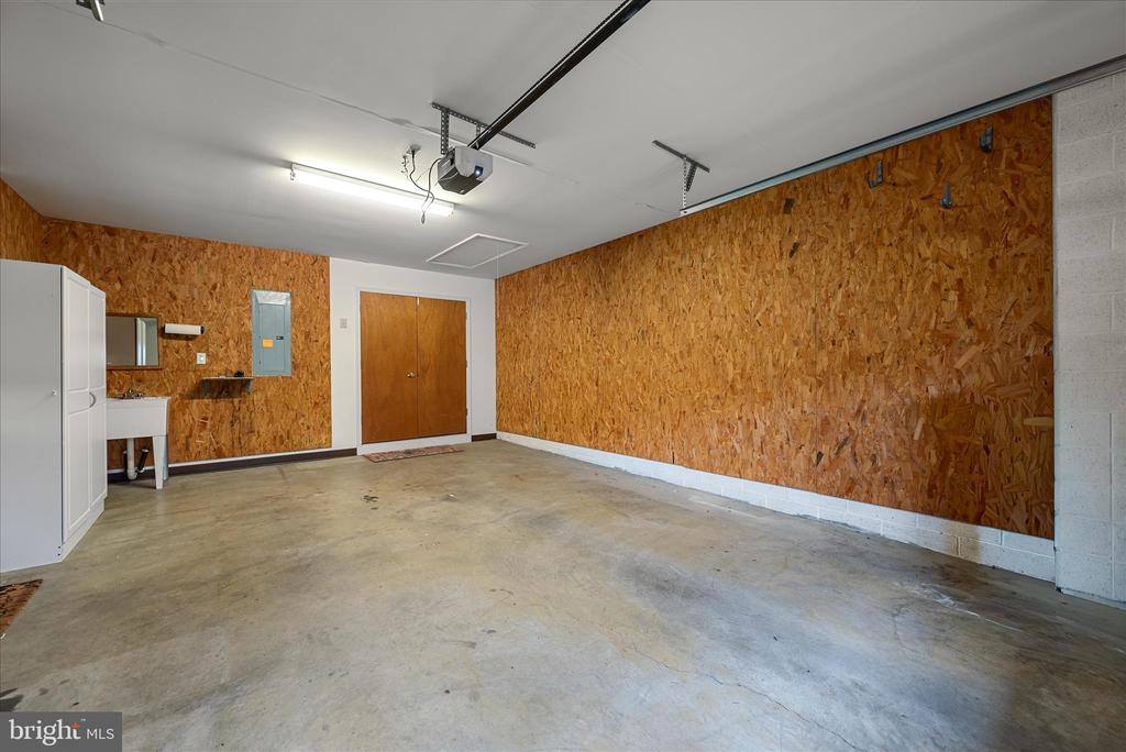 126 Fairground Road, Woodstock, VA 22664