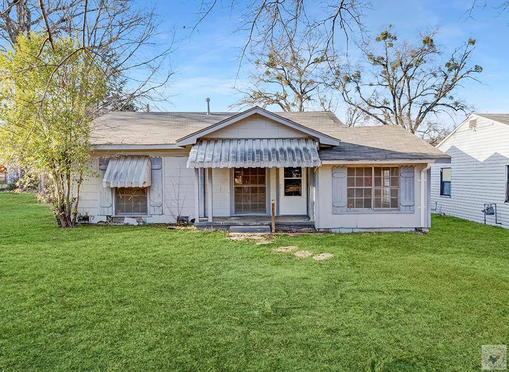 733 Arizona, Wake Village, TX 75501