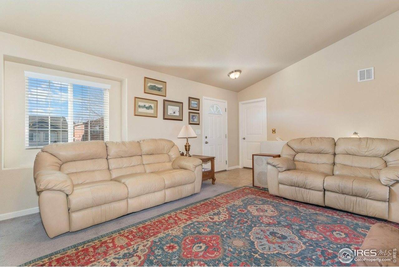 2268 Sopris Cir, Loveland, CO 80537