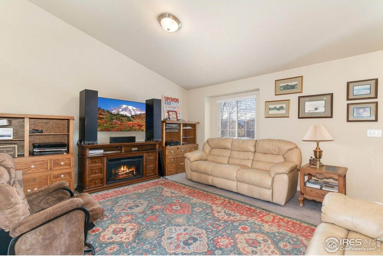 2268 Sopris Cir, Loveland, CO 80537