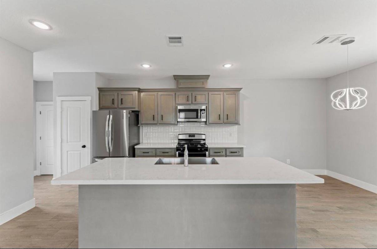 5140 Mallow Street, Houston, TX 77033