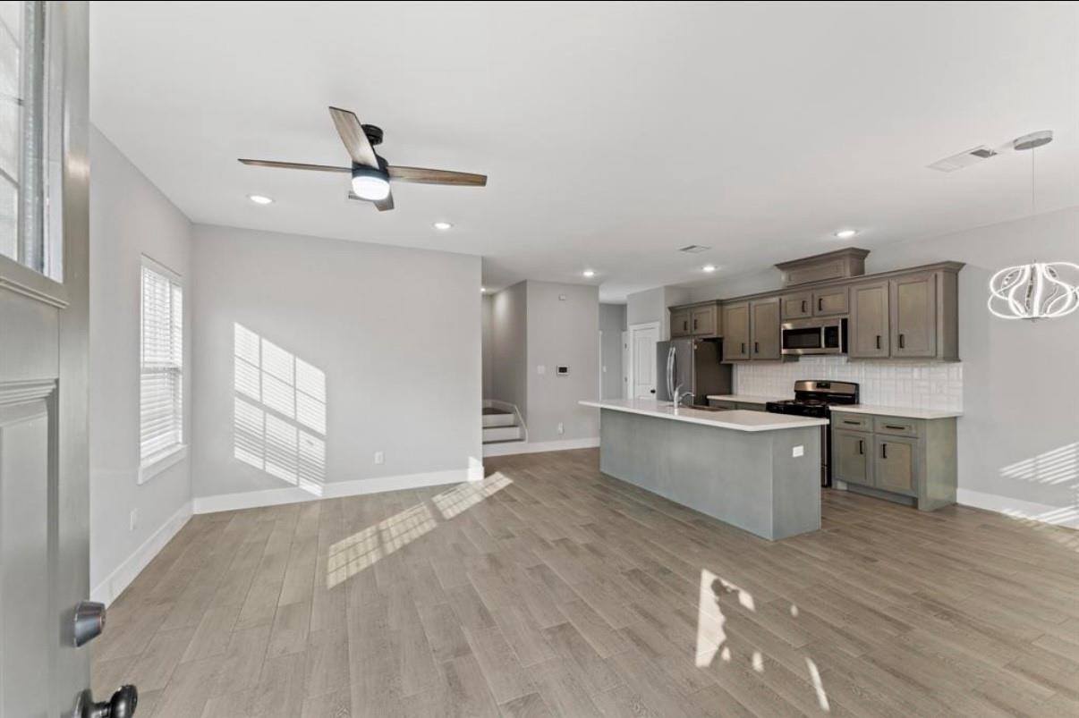 5140 Mallow Street, Houston, TX 77033