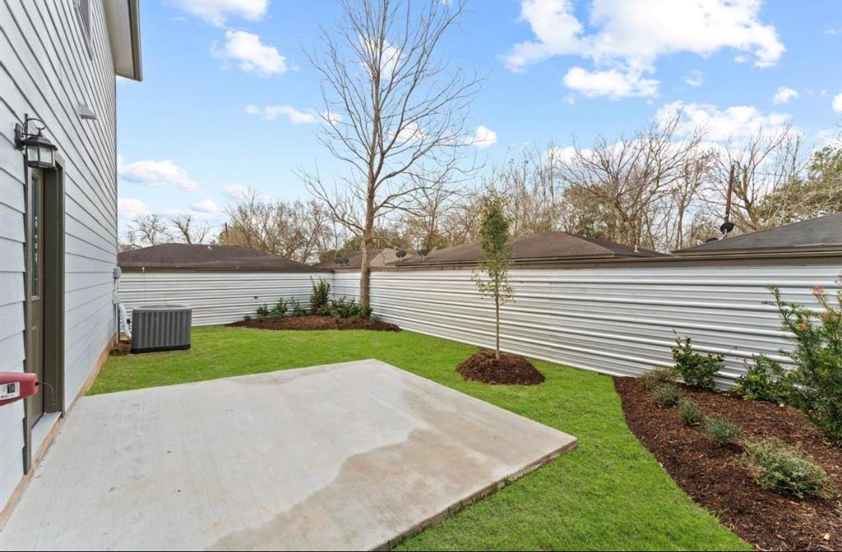 5140 Mallow Street, Houston, TX 77033