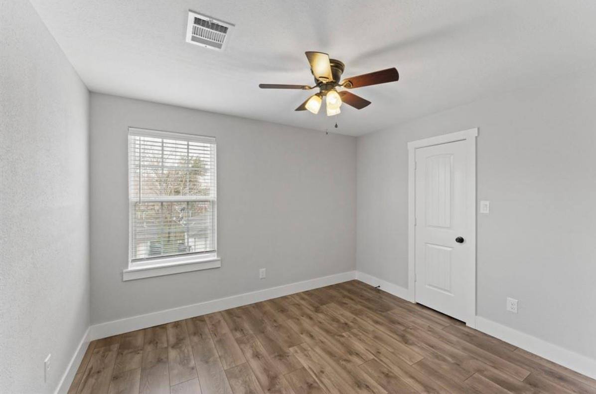 5140 Mallow Street, Houston, TX 77033