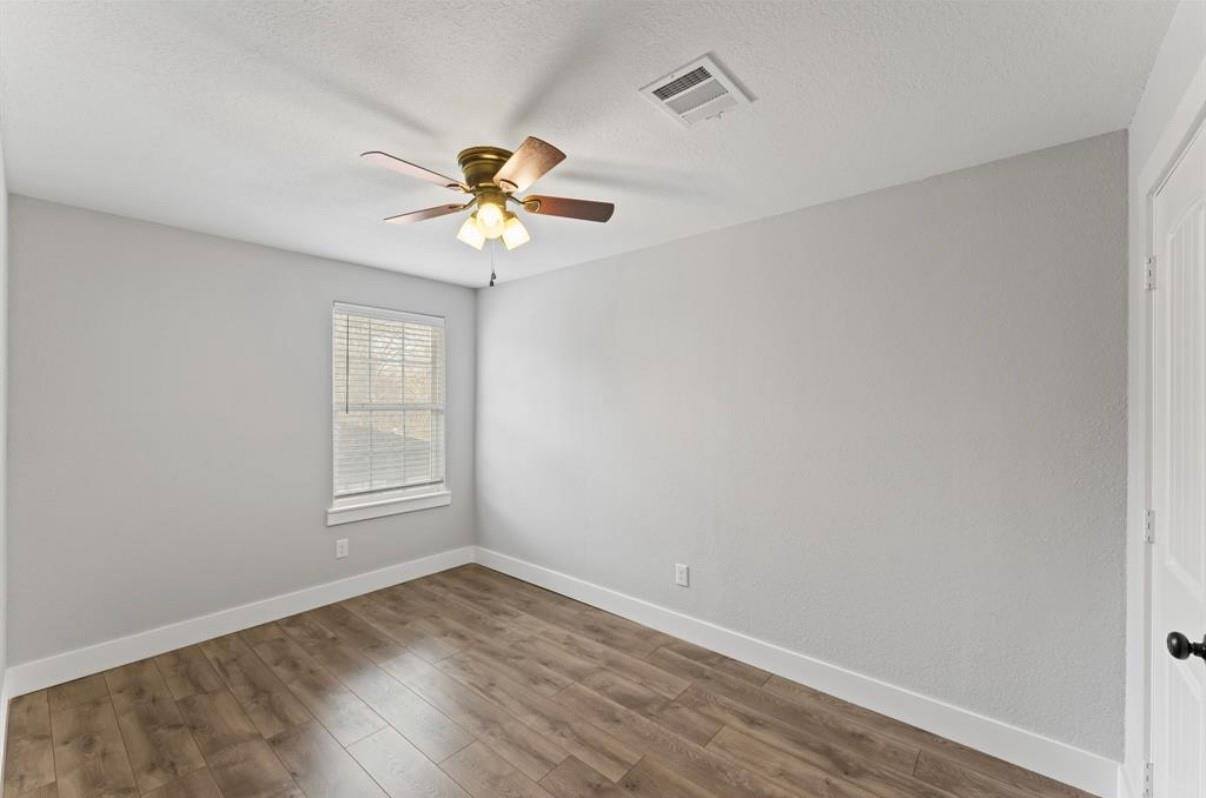 5140 Mallow Street, Houston, TX 77033