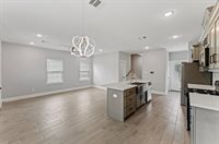 5140 Mallow Street, Houston, TX 77033