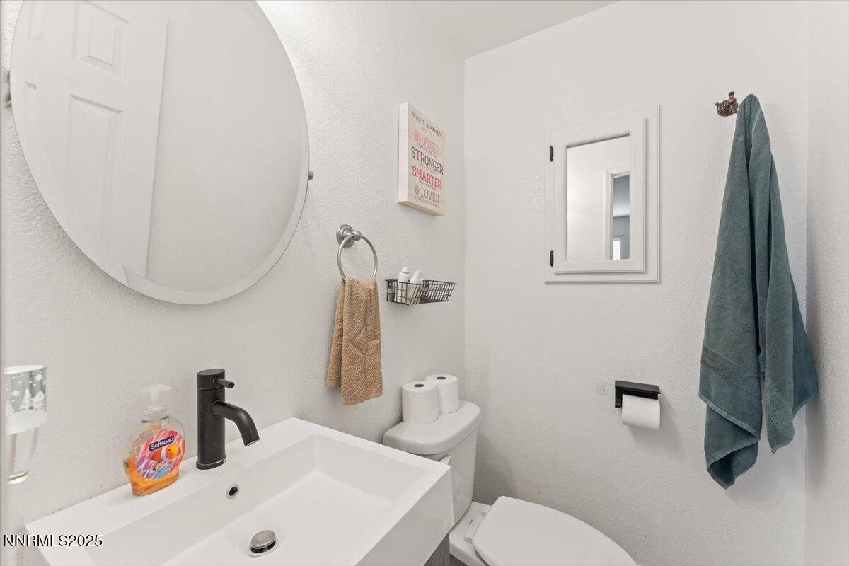 5490 Dolores Drive, Sparks, NV 89436