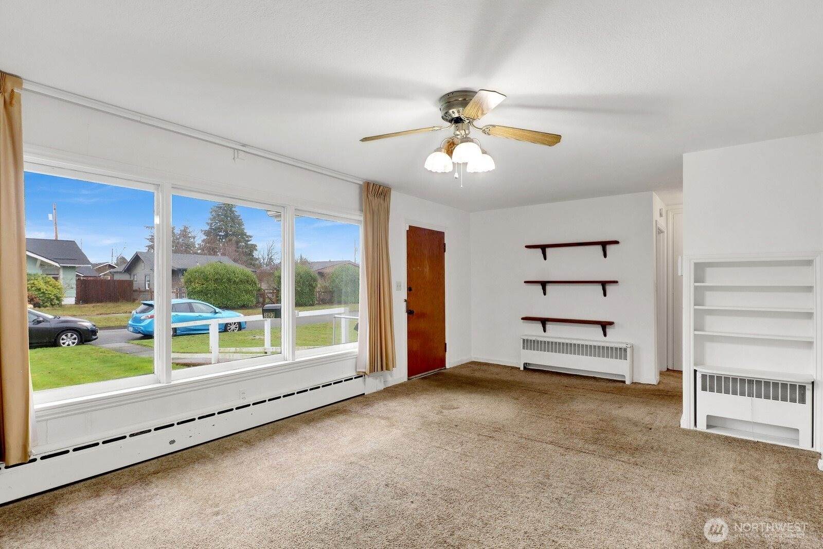 2827 Elm Street, Bellingham, WA 98225