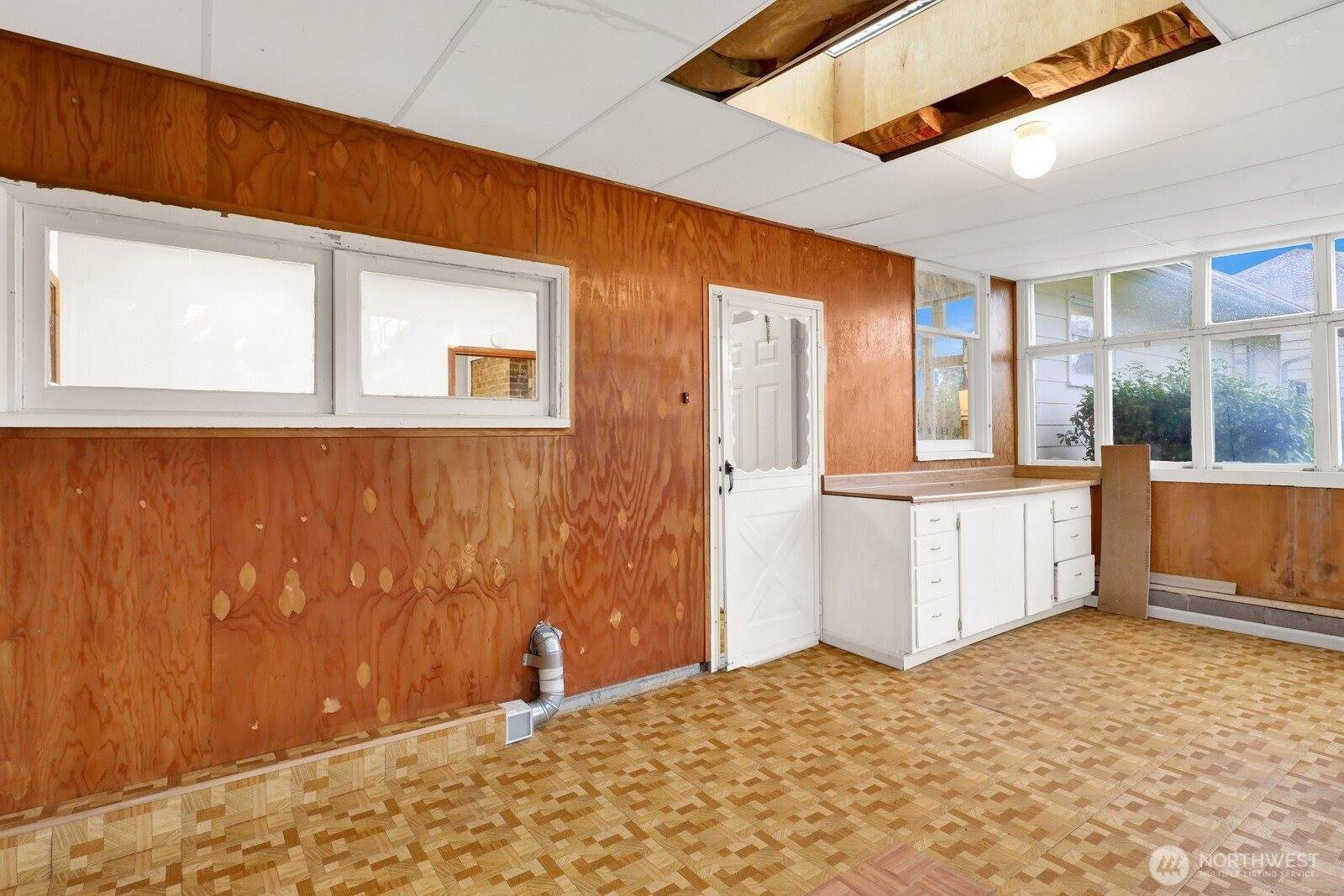 2827 Elm Street, Bellingham, WA 98225