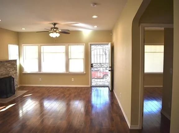 2712 T St, Sacramento, CA 95816