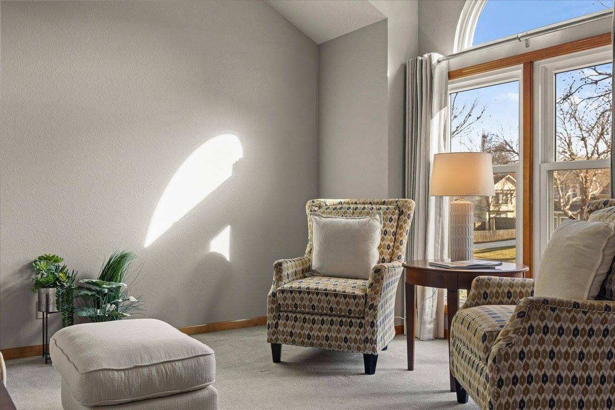 15778 Horton St, Overland Park, KS 66223