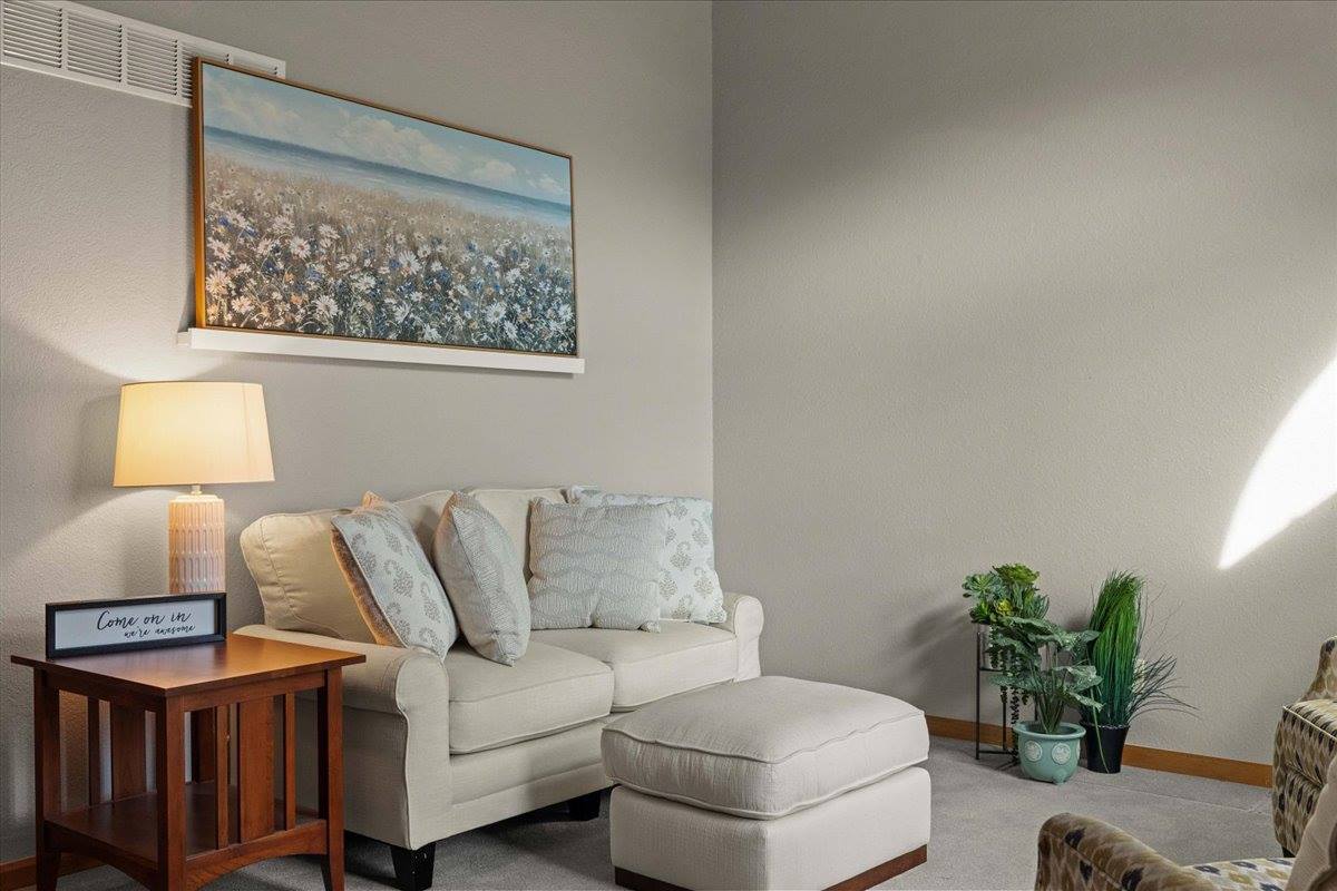 15778 Horton St, Overland Park, KS 66223