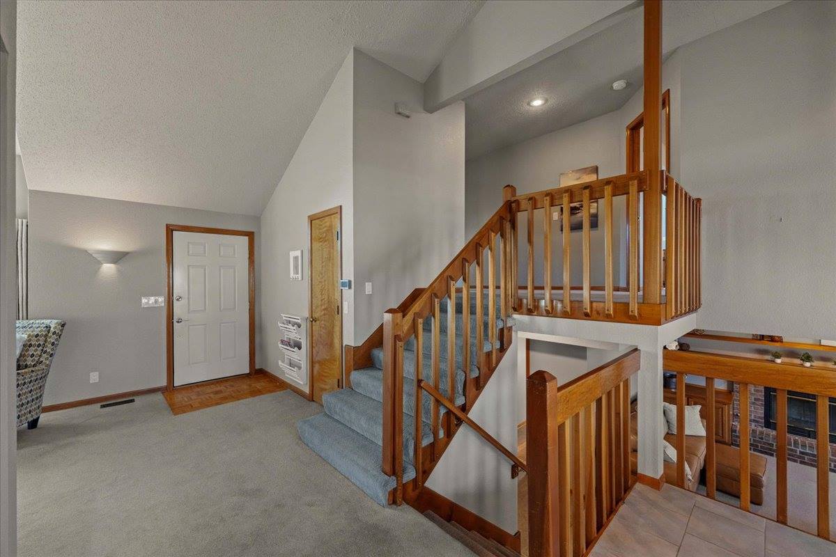 15778 Horton St, Overland Park, KS 66223