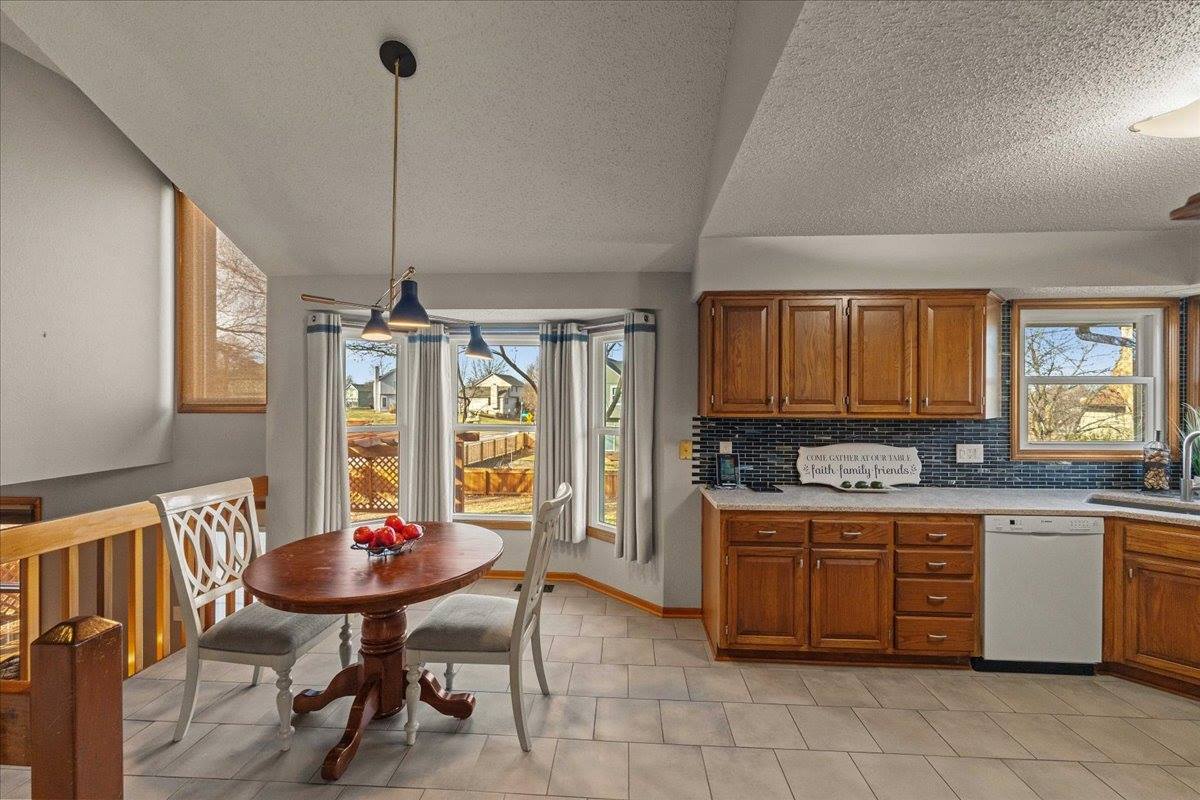 15778 Horton St, Overland Park, KS 66223