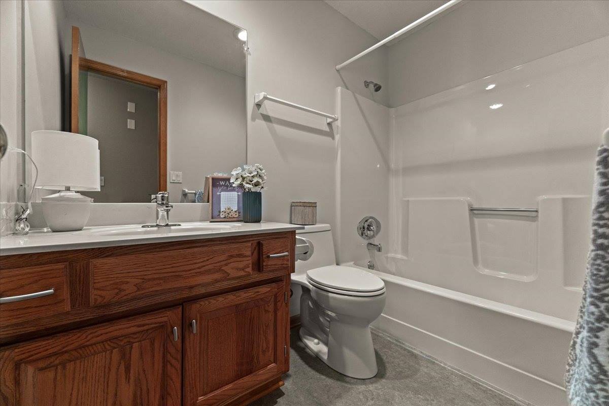 15778 Horton St, Overland Park, KS 66223