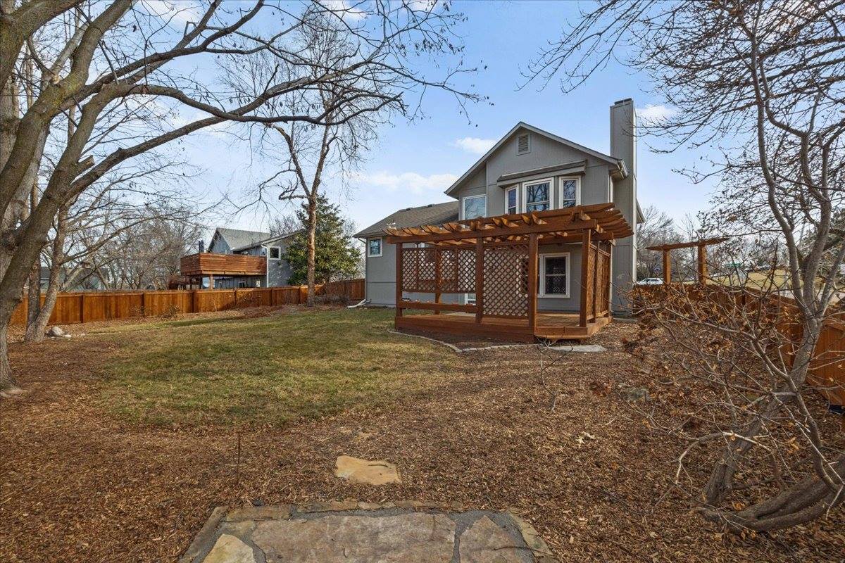 15778 Horton St, Overland Park, KS 66223