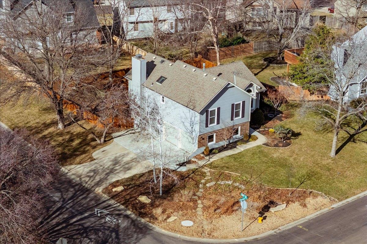 15778 Horton St, Overland Park, KS 66223