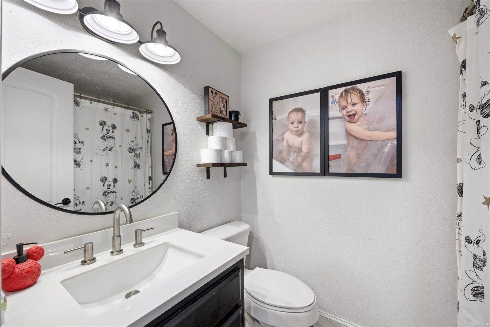 1424 N Lands End Pt, Russellville, AR 72802