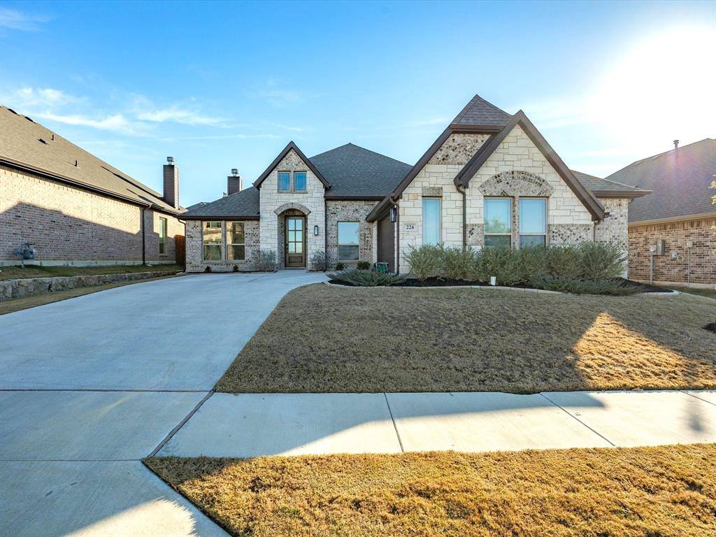 224 Comanche Trail, Alvarado, TX 76009
