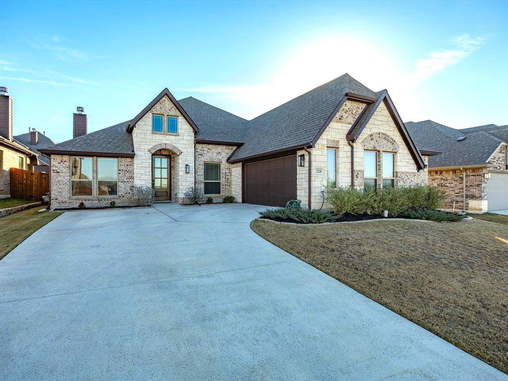 224 Comanche Trail, Alvarado, TX 76009