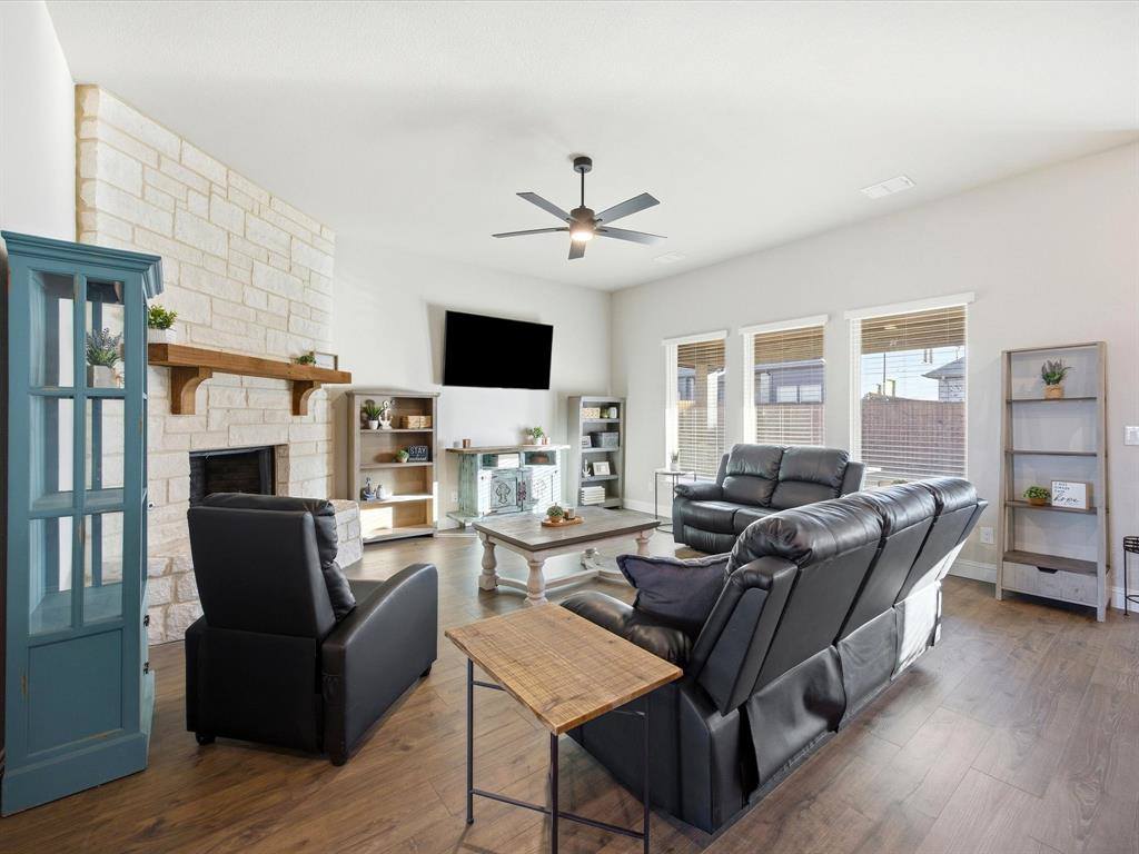 224 Comanche Trail, Alvarado, TX 76009