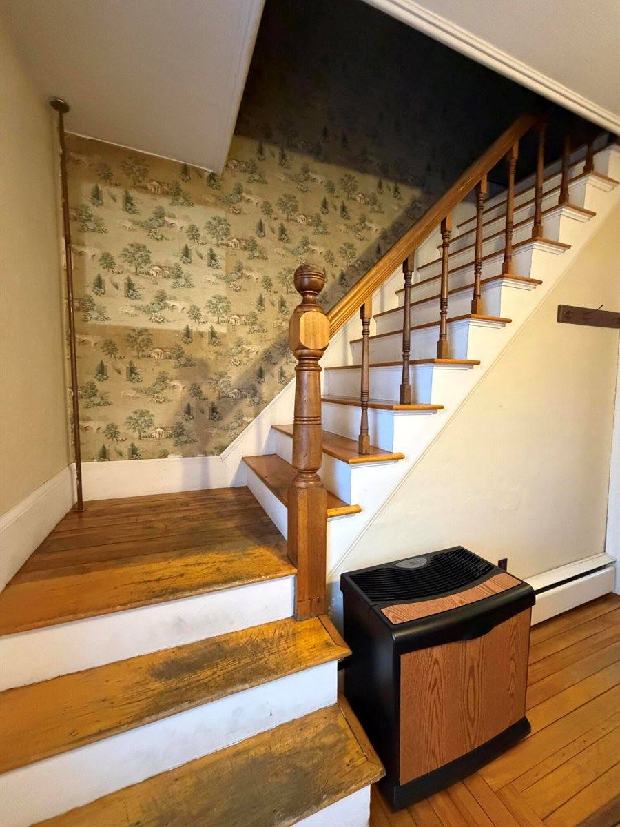 27 School Street, Guilford, ME 04443