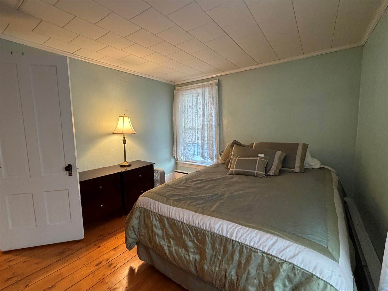 27 School Street, Guilford, ME 04443