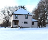 27 School Street, Guilford, ME 04443