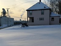 27 School Street, Guilford, ME 04443