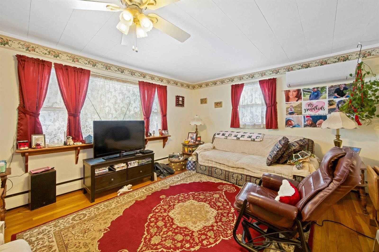 284 Parkway South, Brewer, ME 04412