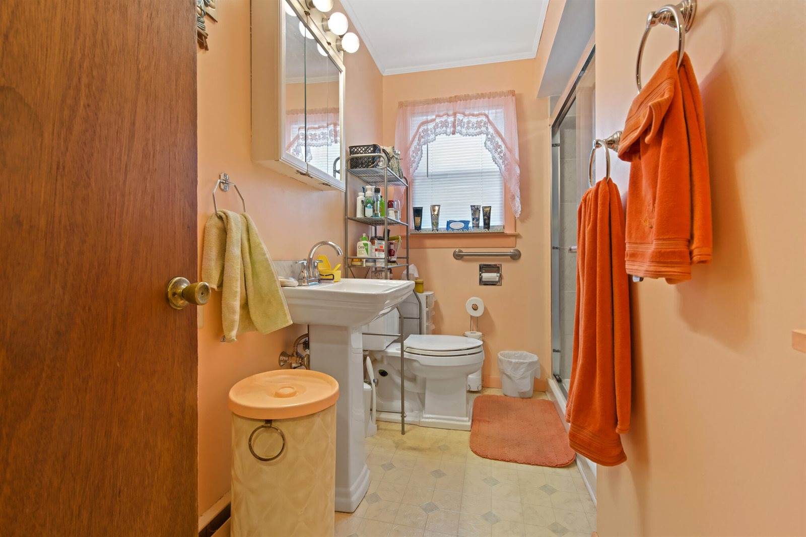 284 Parkway South, Brewer, ME 04412