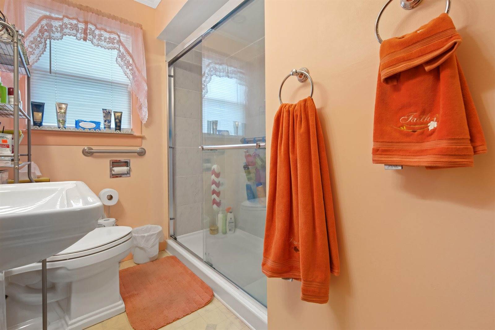 284 Parkway South, Brewer, ME 04412