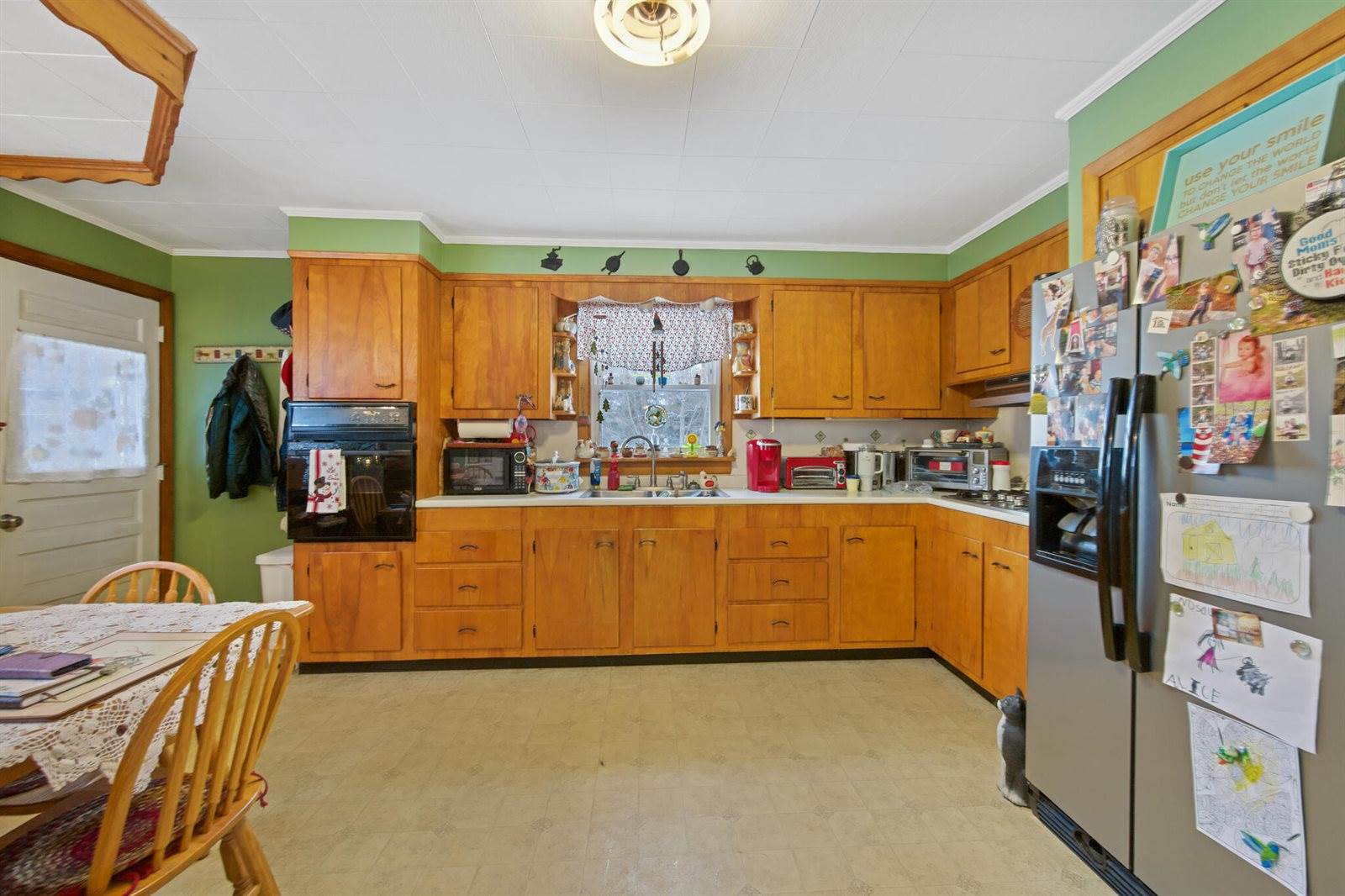 284 Parkway South, Brewer, ME 04412