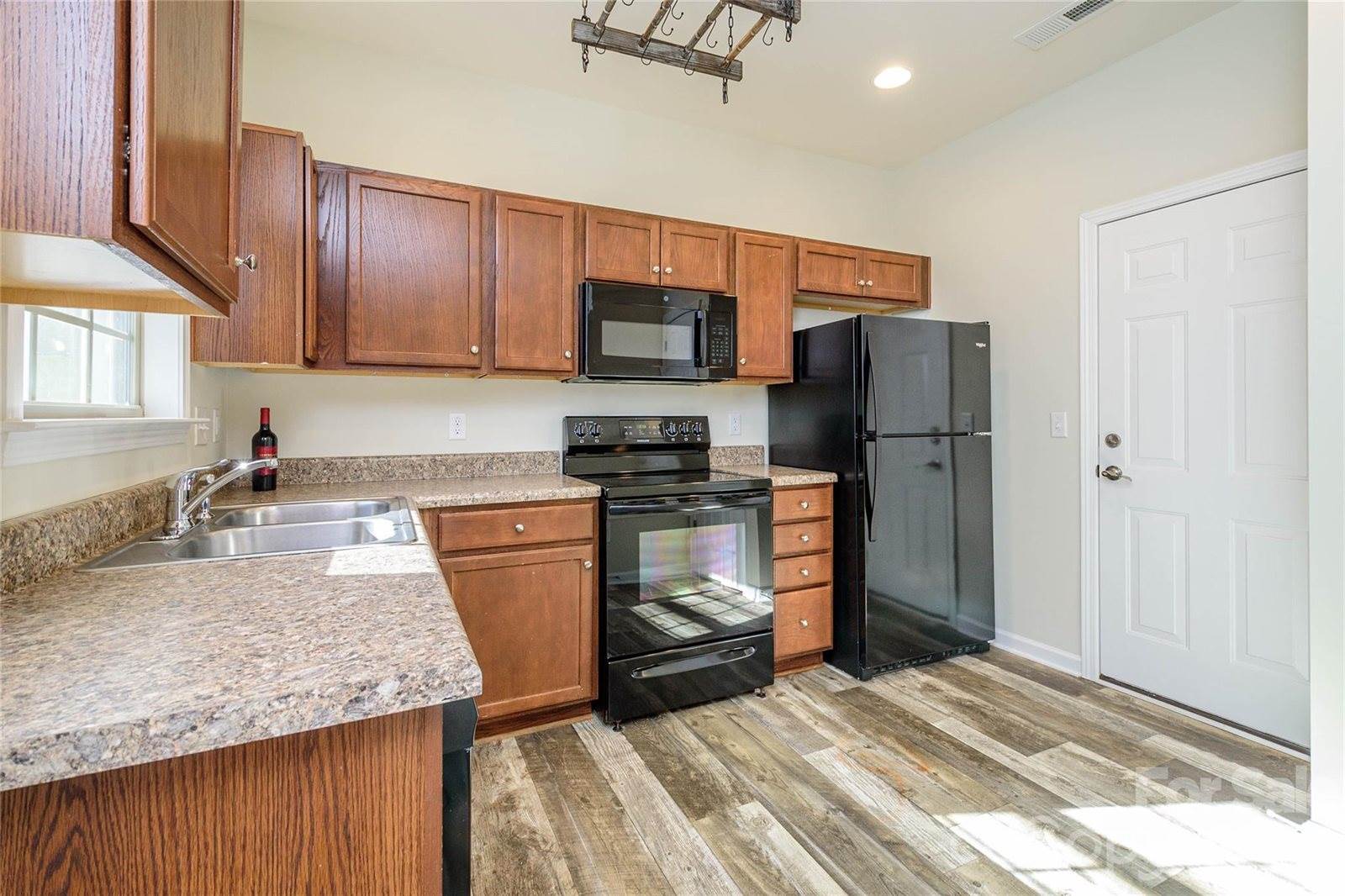 35 Greenly Lane, Fletcher, NC 28732