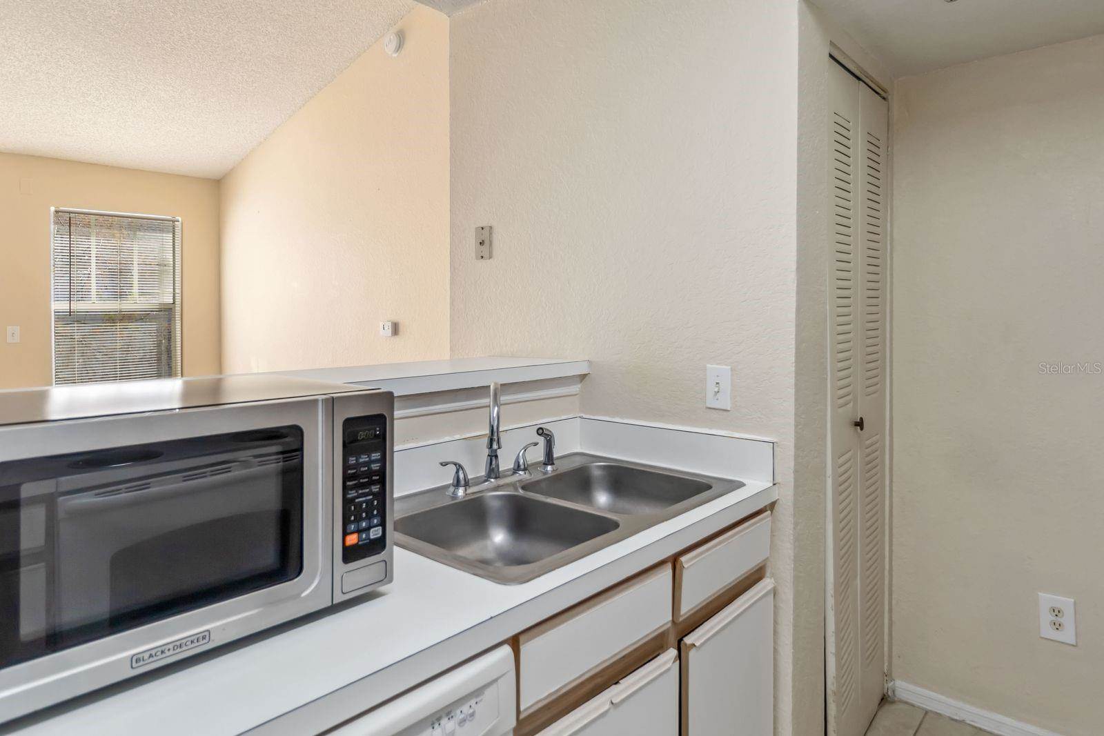 2217 Grand Cayman Court, Kissimmee, FL 34741