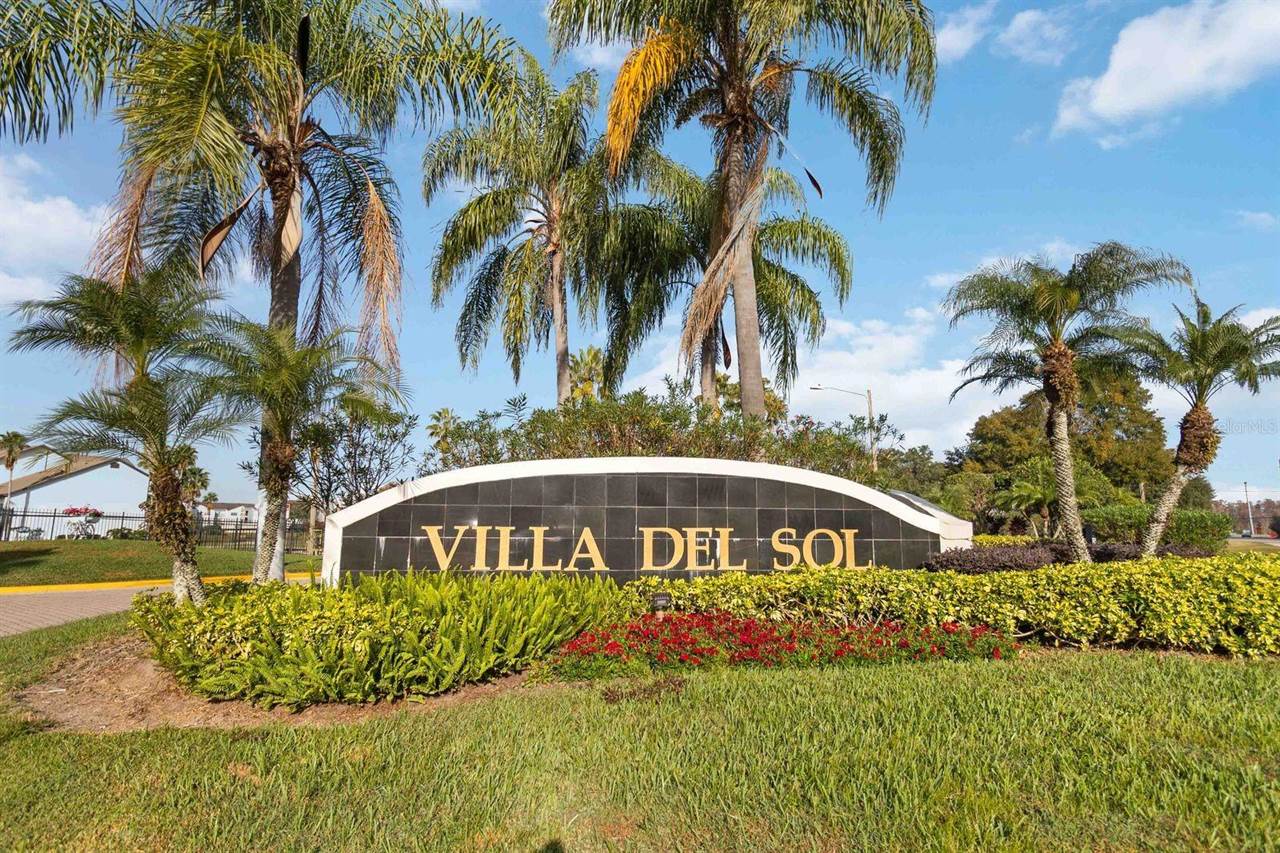 2217 Grand Cayman Court, Kissimmee, FL 34741