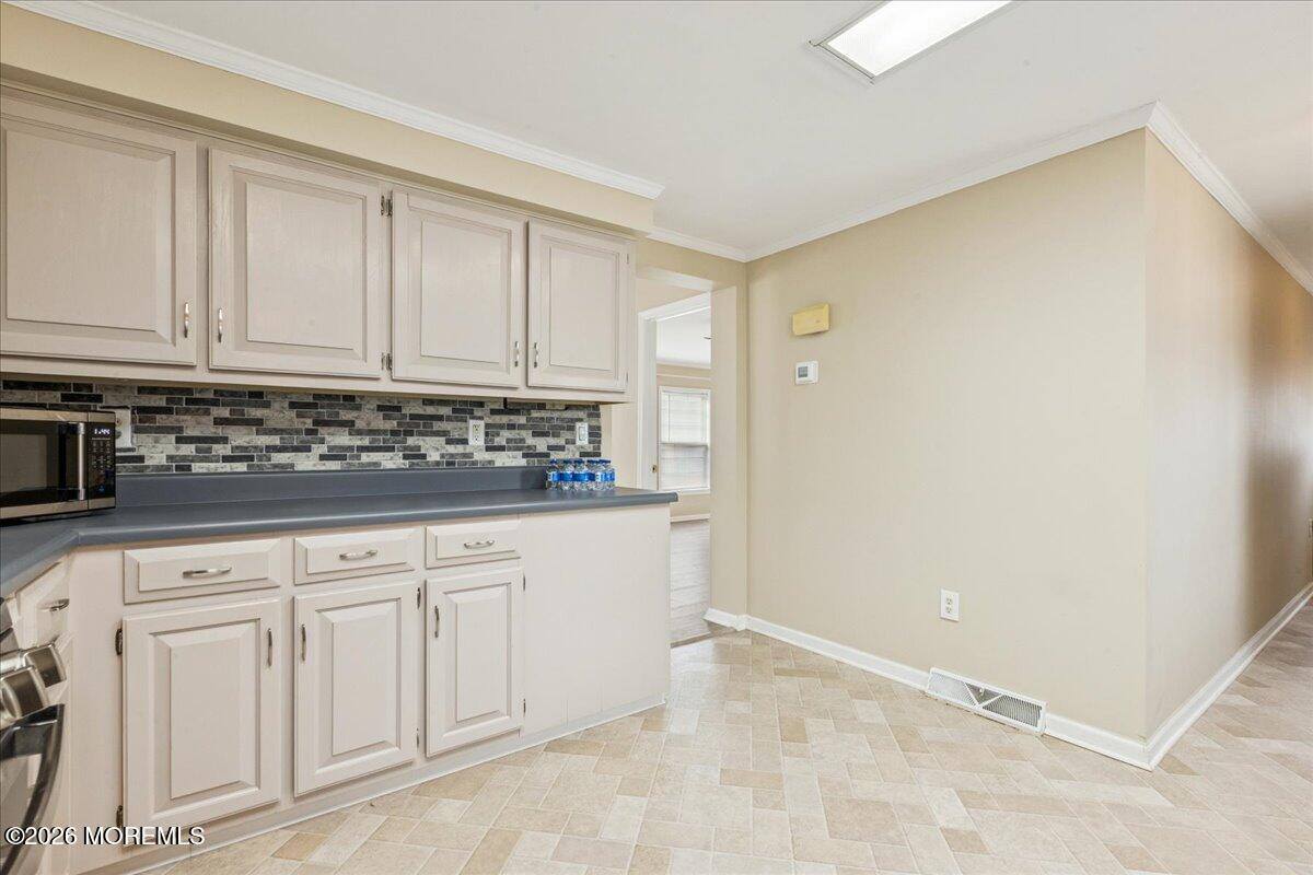 602 Walden Way, Whiting, NJ 08759