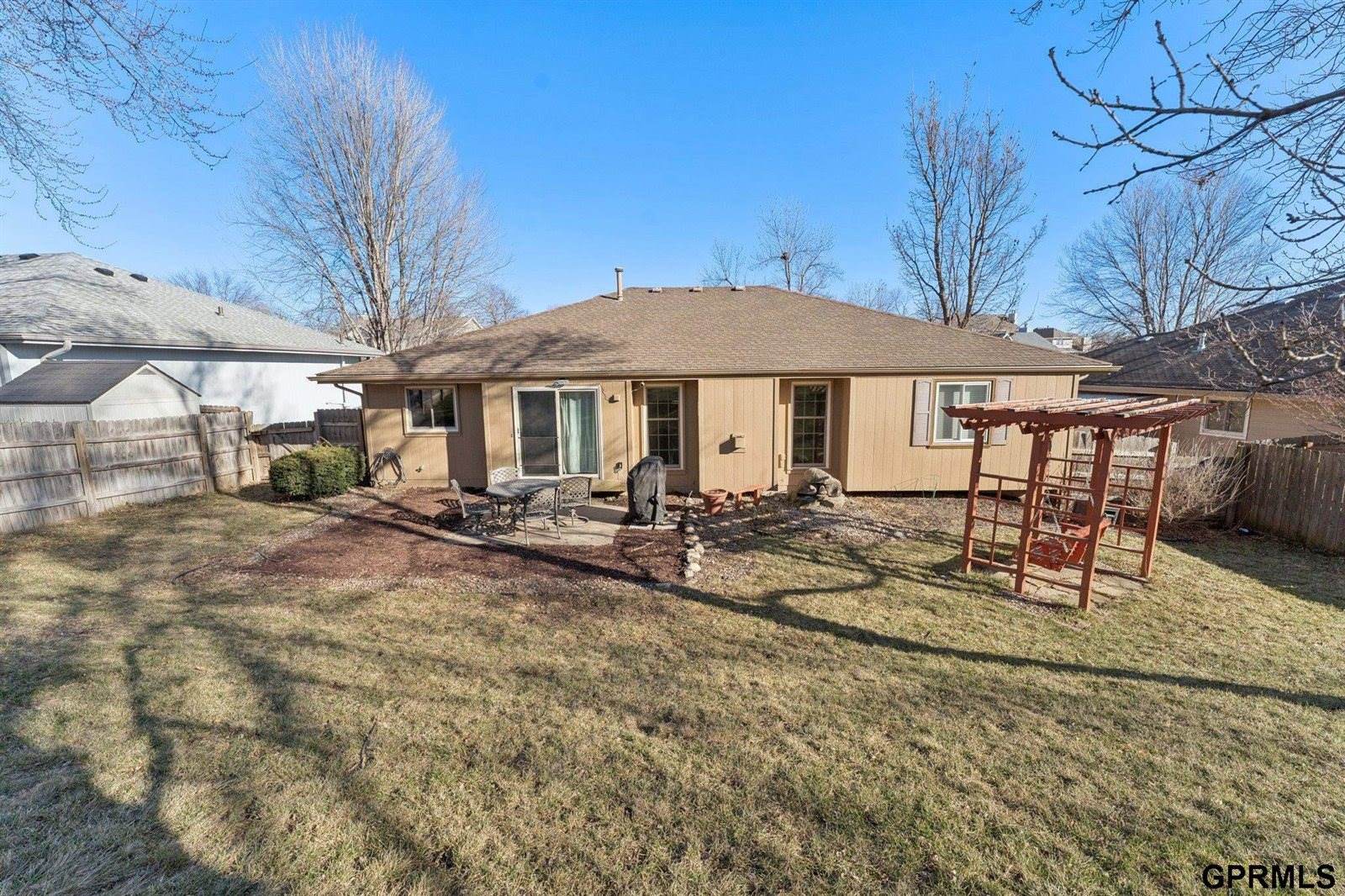 2504 North 154Th Avenue, Omaha, NE 68116