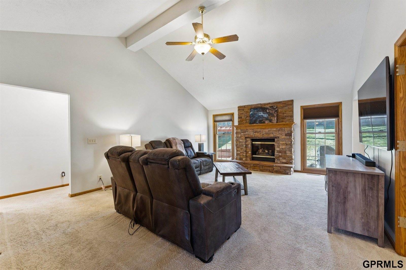 2504 North 154Th Avenue, Omaha, NE 68116