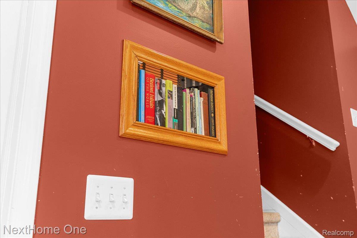 627 East Washington Street, HowellCity_Livingston, MI 48843