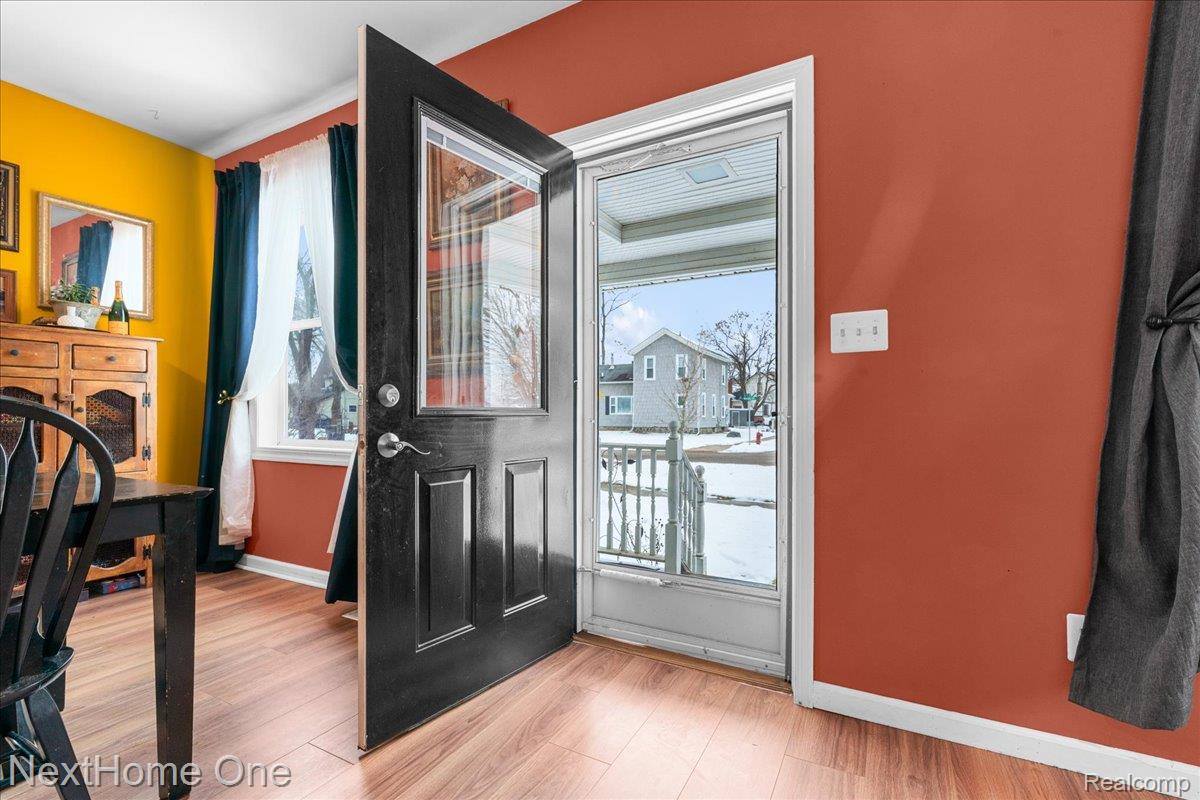 627 East Washington Street, HowellCity_Livingston, MI 48843