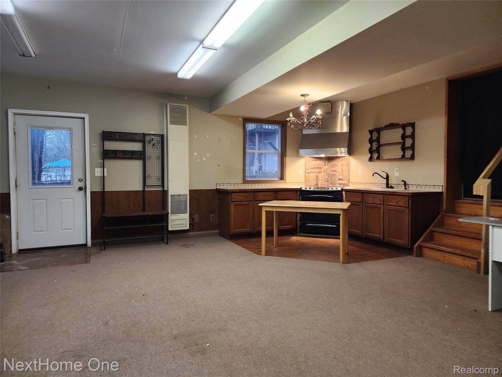 627 East Washington Street, HowellCity_Livingston, MI 48843