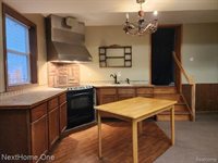 627 East Washington Street, HowellCity_Livingston, MI 48843