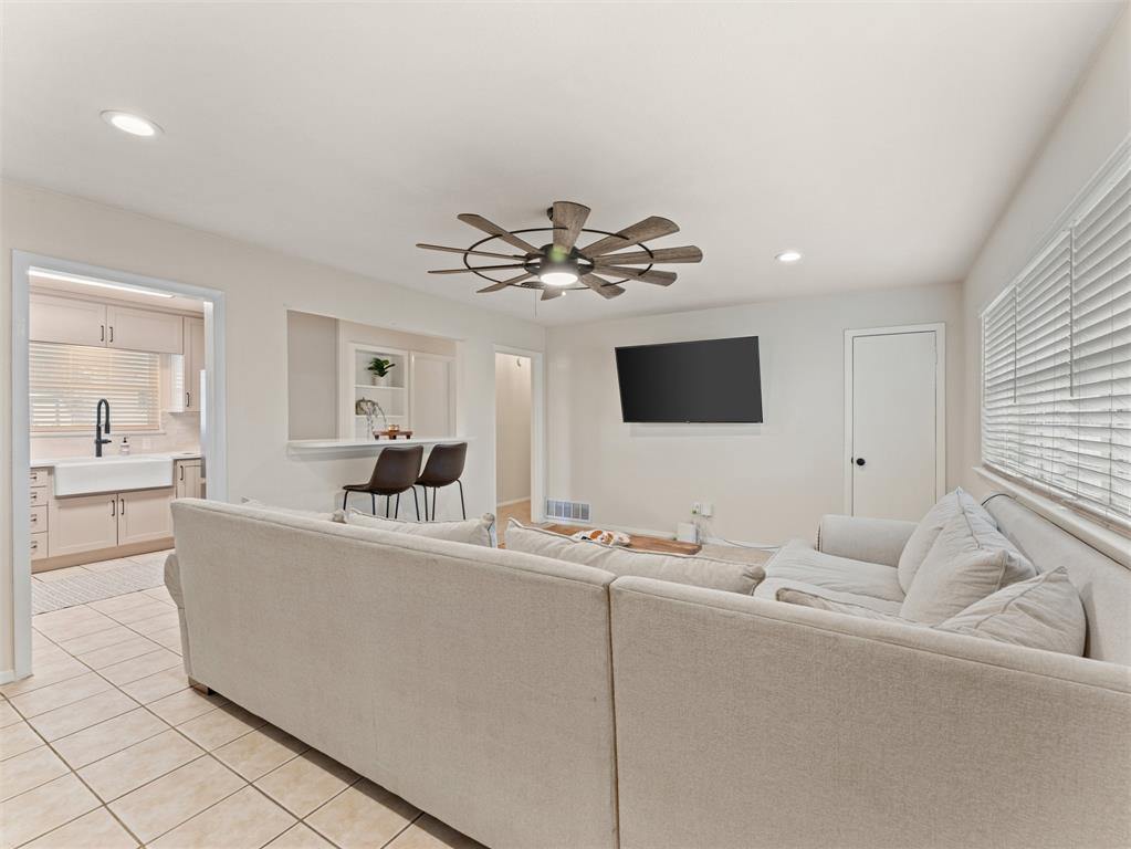 510 Overlook Drive, Midlothian, TX 76065