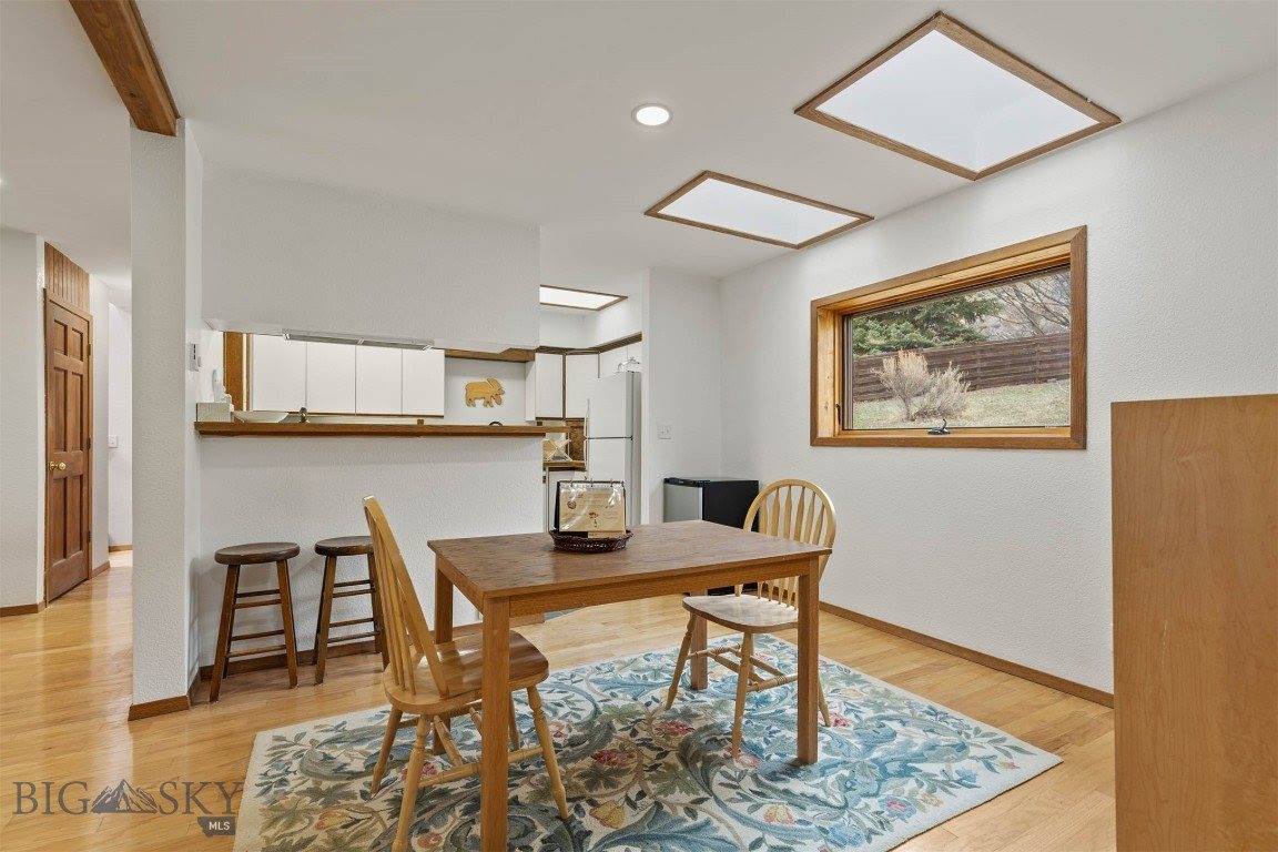 4 Solar Mountain Road, Gardiner, MT 59030