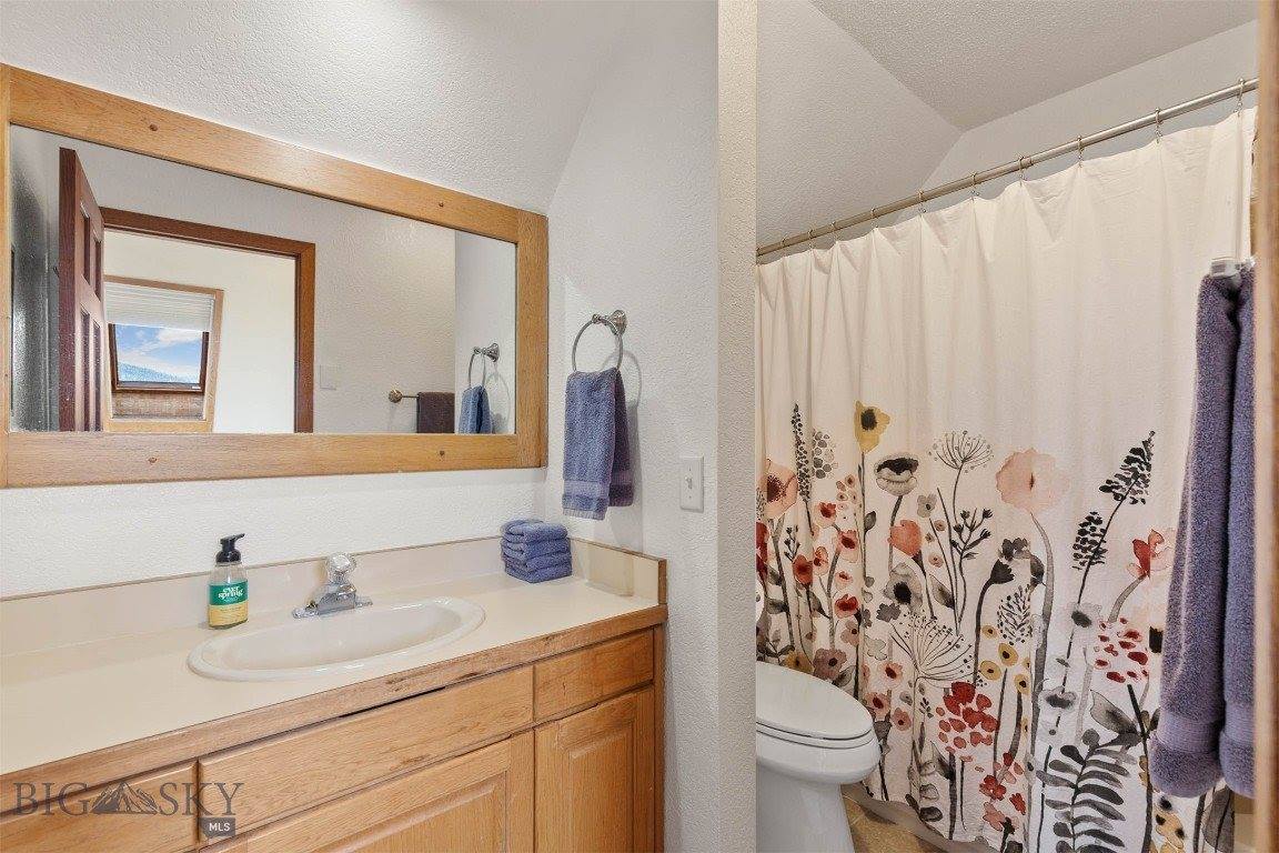 4 Solar Mountain Road, Gardiner, MT 59030