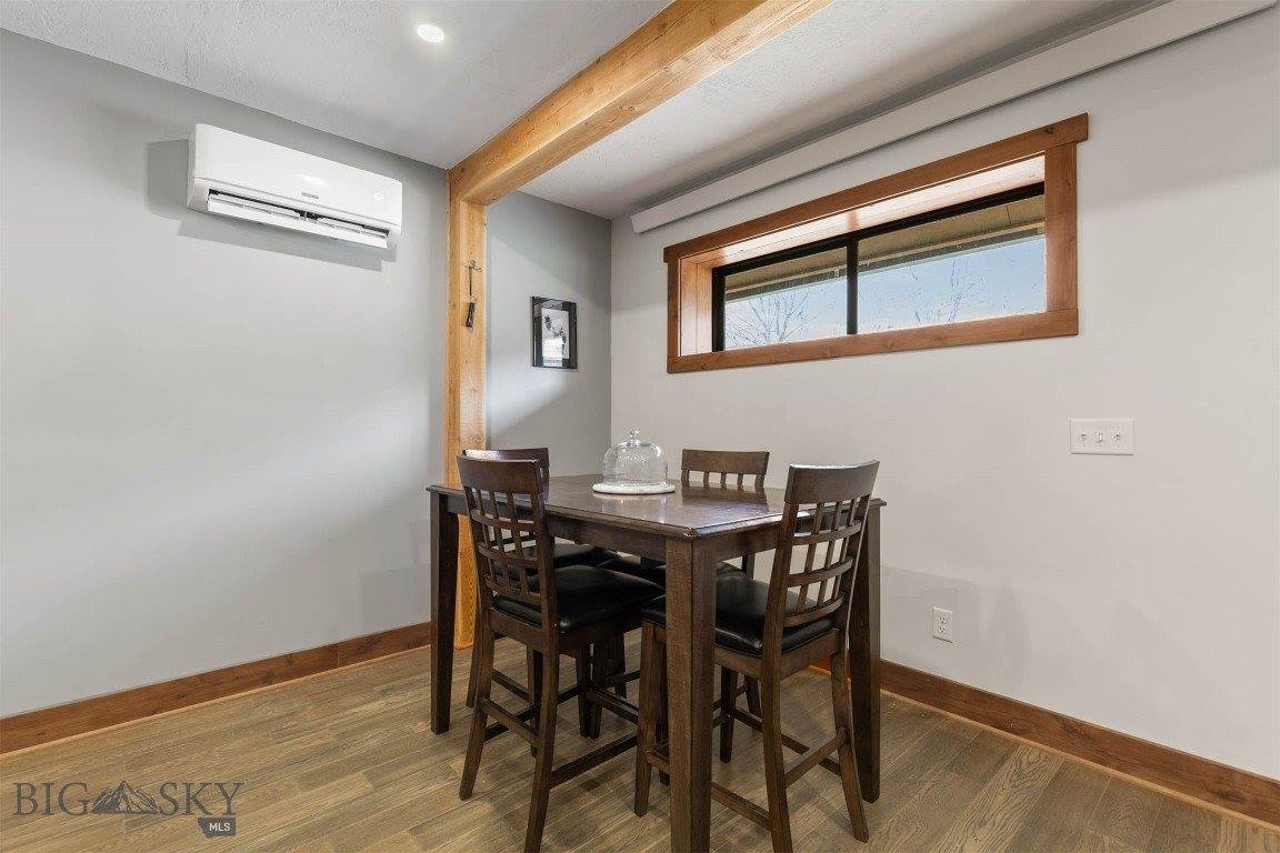 4 Solar Mountain Road, Gardiner, MT 59030