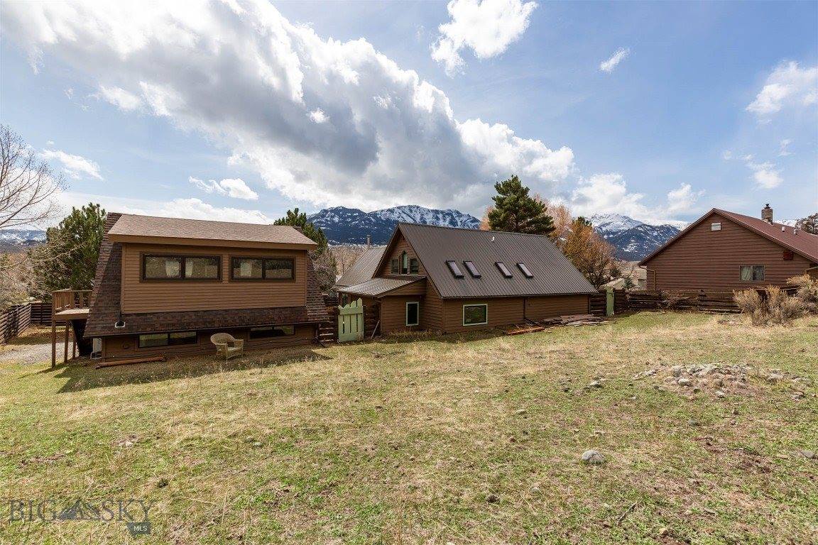4 Solar Mountain Road, Gardiner, MT 59030